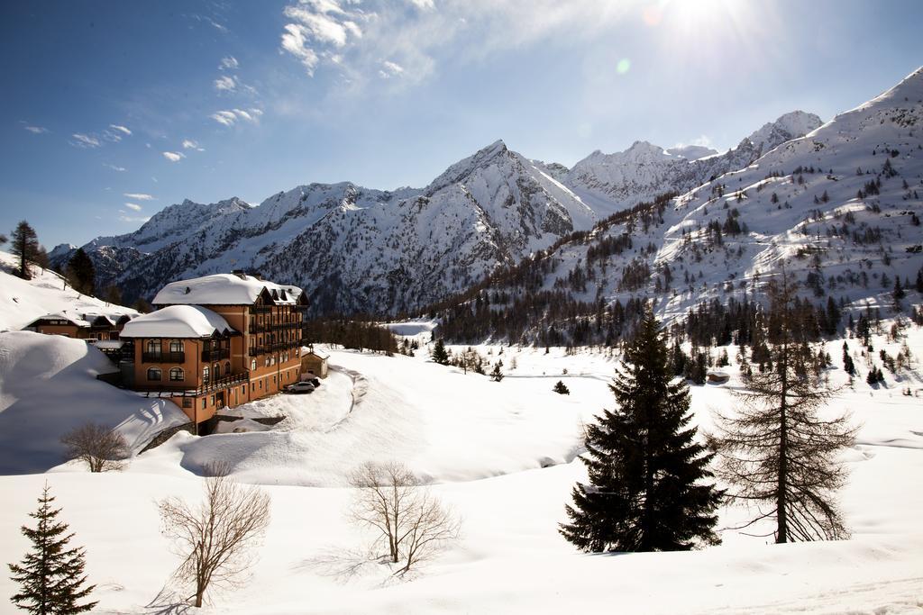 Locanda Locatori ปัสโซเดลโตนาเล ภายนอก รูปภาพ